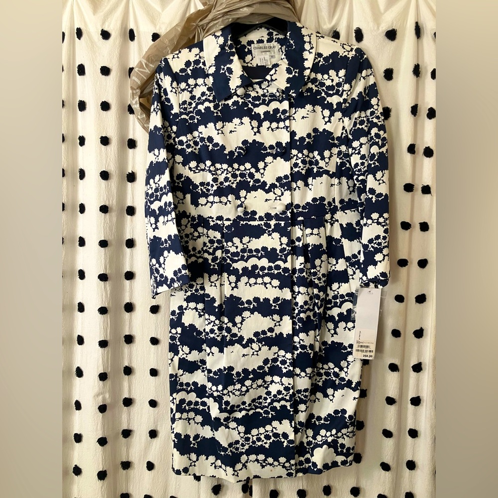 Charles Gray London Vintage NWT Doll Coat White/Navy floral pattern